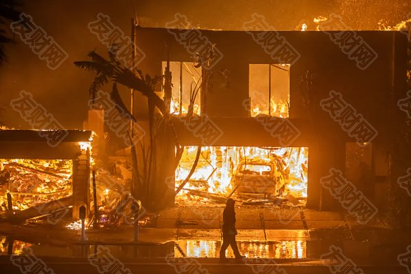 2025年01月22日:﻿大火肆虐住房市场 洛杉矶租金达到每月4万美元